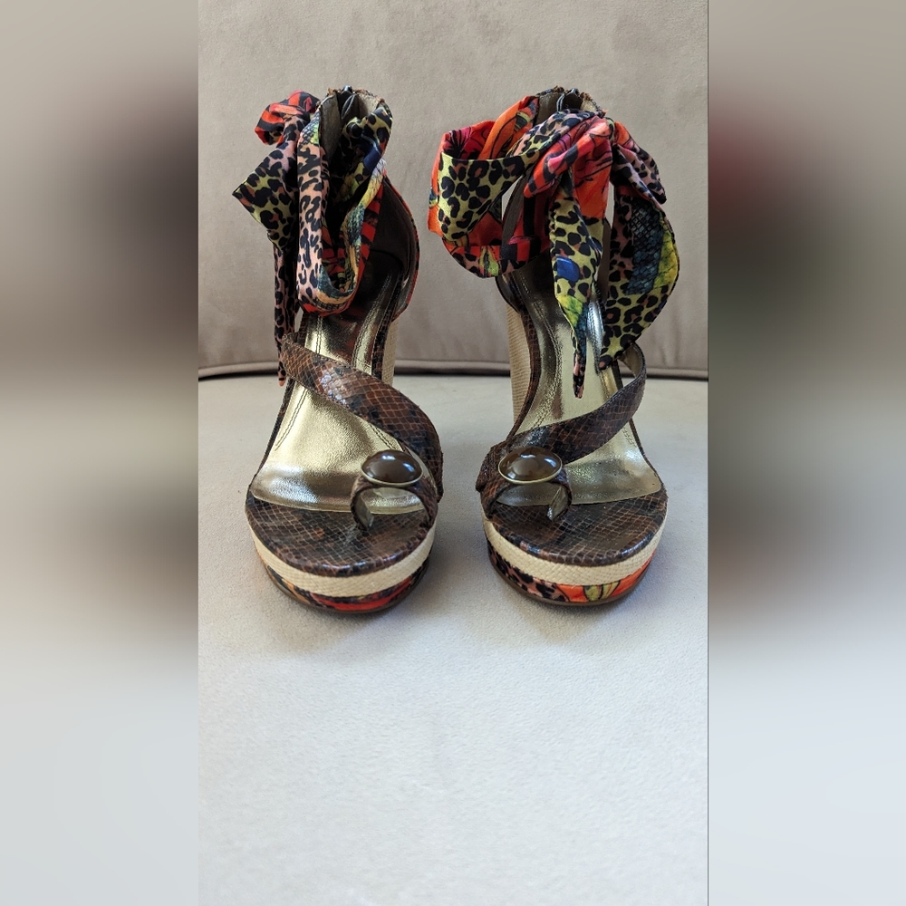 Cute Wedges - Picture 3 of 4